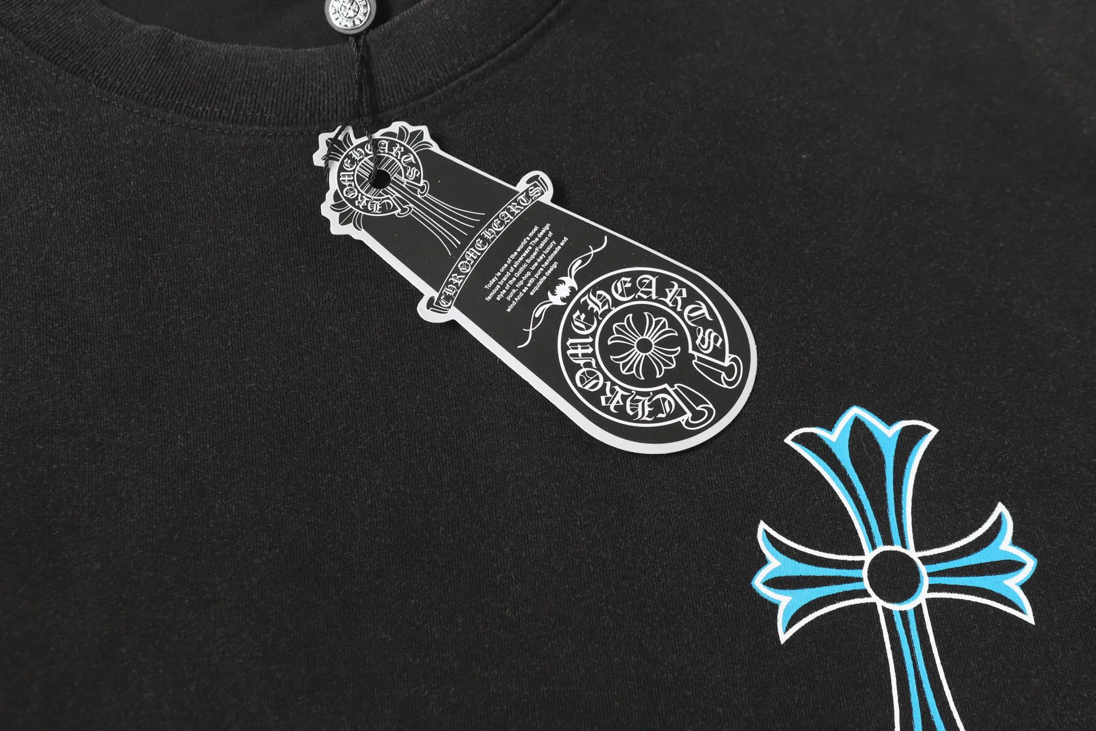 🅿️180 Chrome hearte/Chrome heart ch 25ss early spring new Sanskrit logo washed T-shirt short sleeves. A must-have item for daily commuting for men and women in light luxury. The correct version is welcome to compare. Detailed features ·280g 100% cotton double yarn jersey fabric ·Special thickened 32 pieces of double-strand 1x1 thread in the same vat ·Double-needle cross-stitch technology ·Original main mark washed hangtag COLOUR: Washed black SIZE：xs-l
